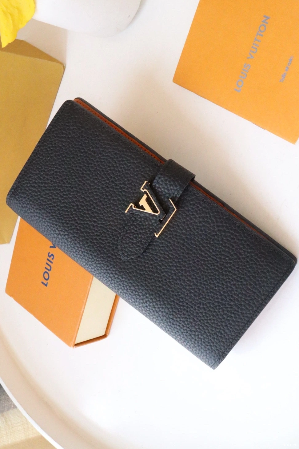 Cheap LOUIS VUITTON VERTICAL WALLET 0801
